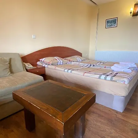 хотел-механа מלון Dobărsko